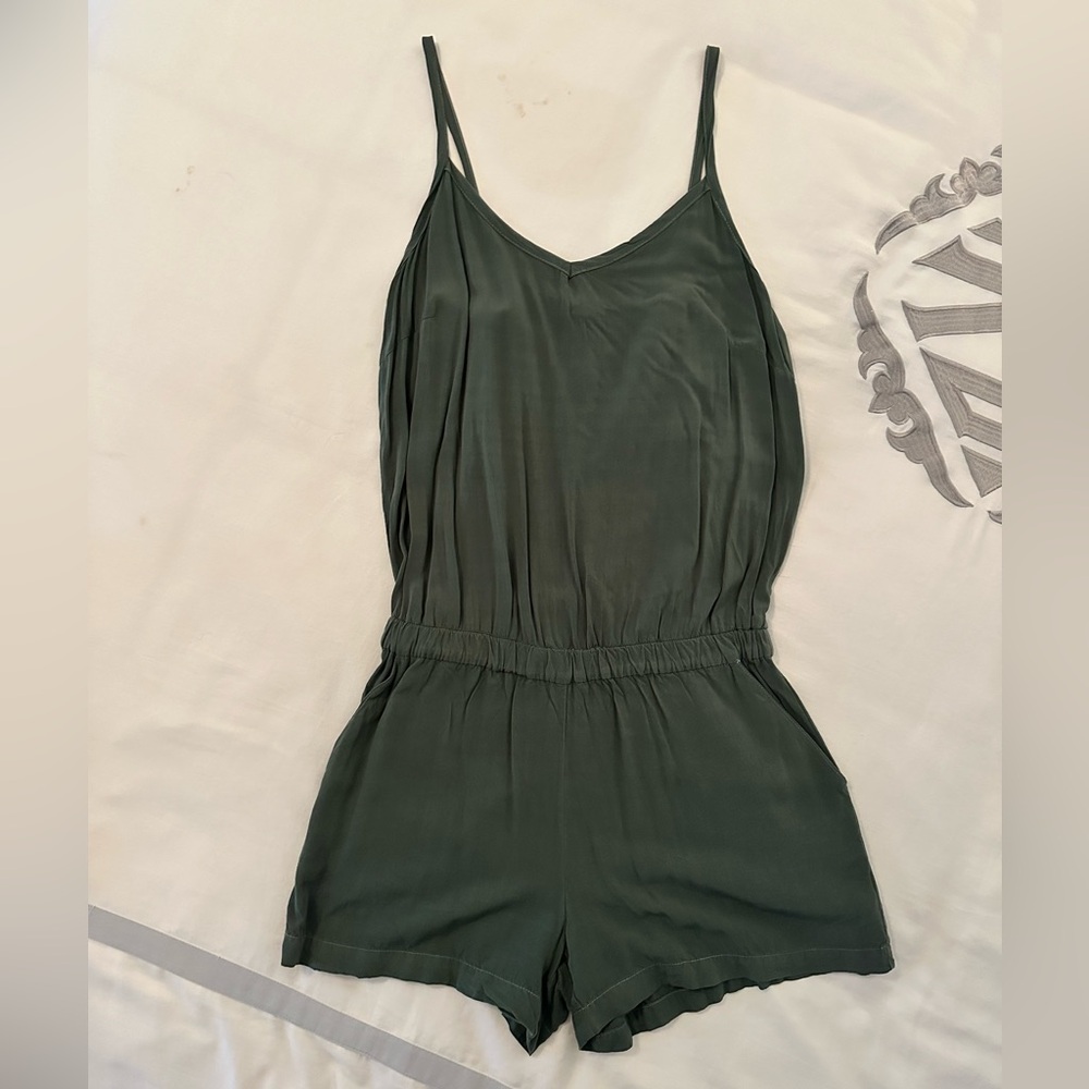 Splendid olive green spaghetti strap romper size medium